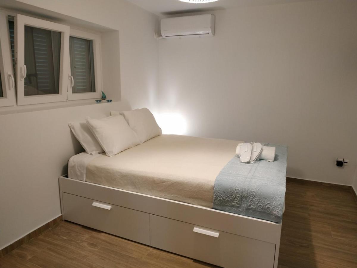 Sweet & Cosy Αpartment In Chora'S Old Town Apartment Andros Town Exterior photo